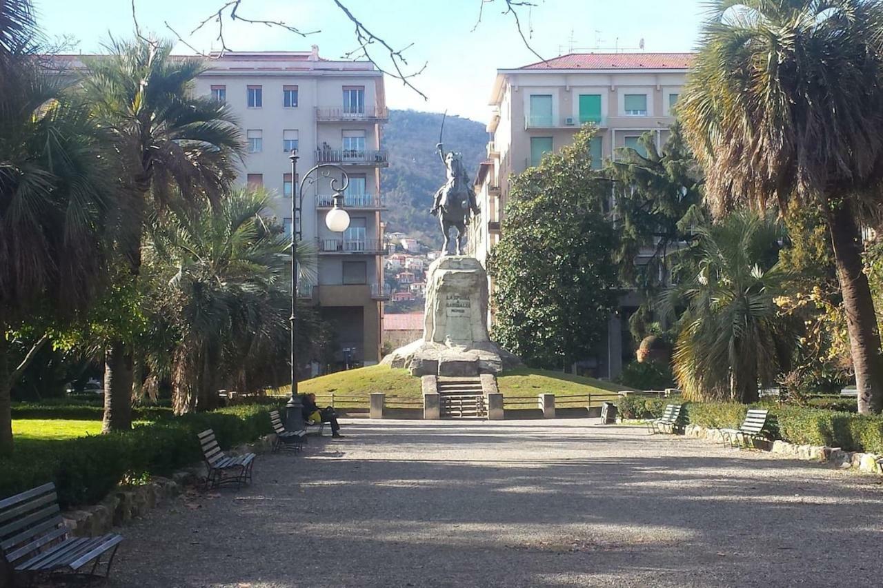 Prione70 Apartment La Spezia Bagian luar foto